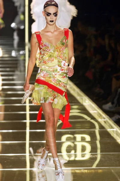 Look 19